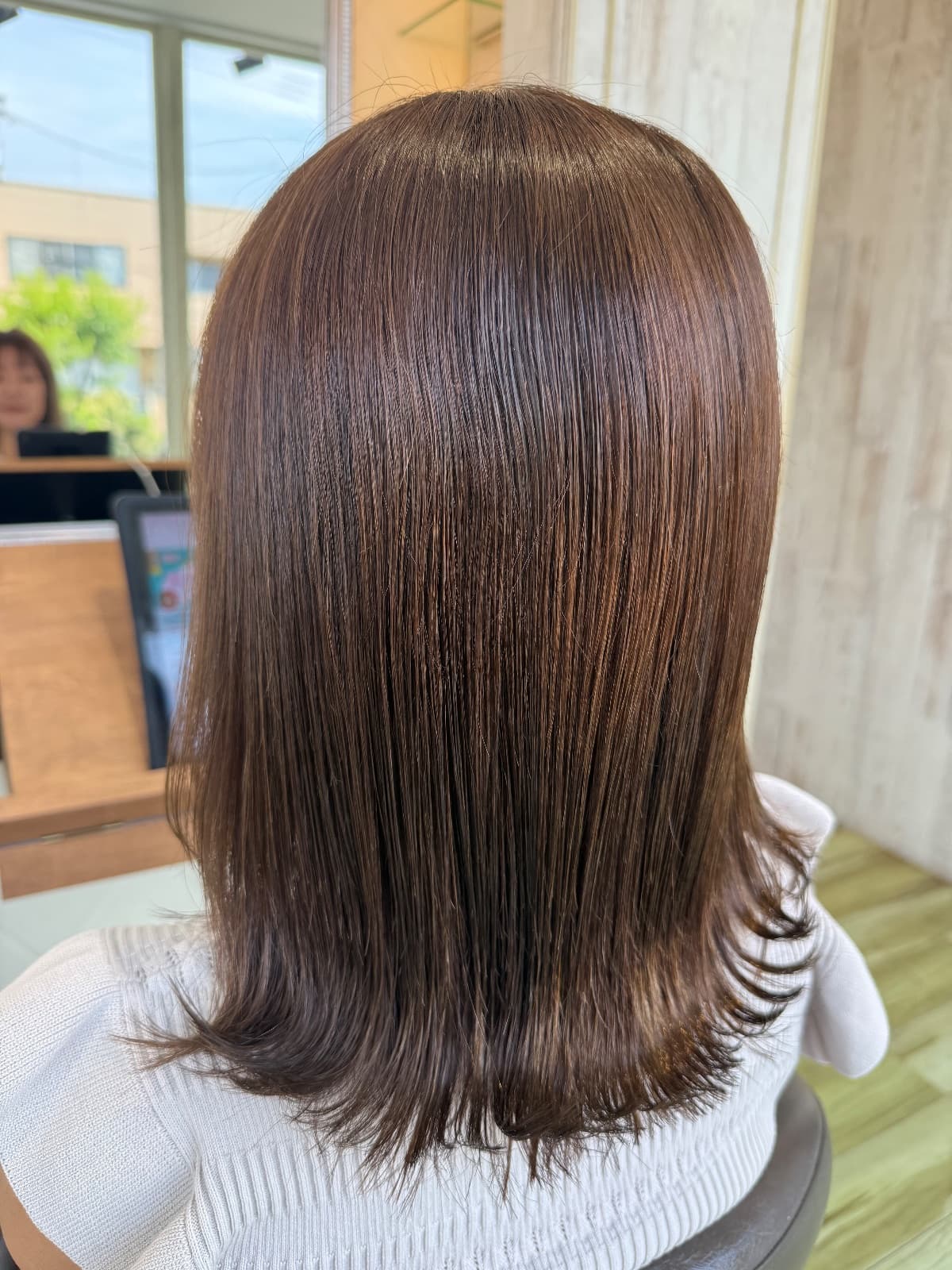 カラー＆カットで艶とまとまりを叶えるには｜高知県高知市Riv. by fleur amiの40代向け施術事例