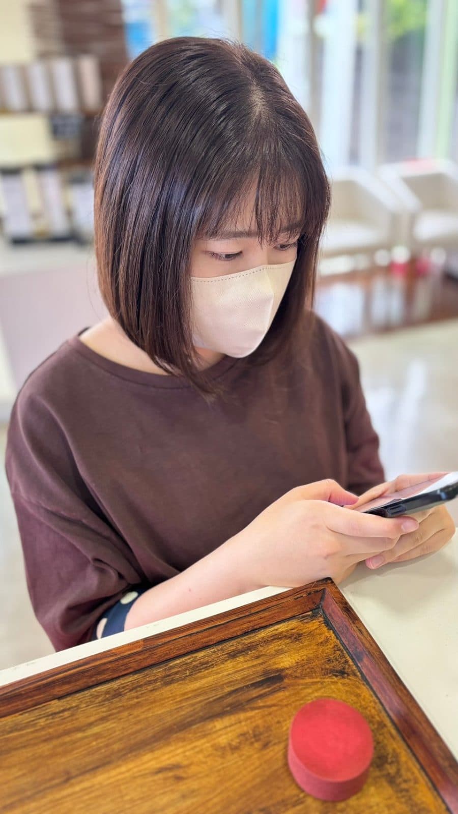 くくれるボブ×オリーブベージュで20代の印象を変えるには|高知県香南市fleuramiのカット&カラー施術事例