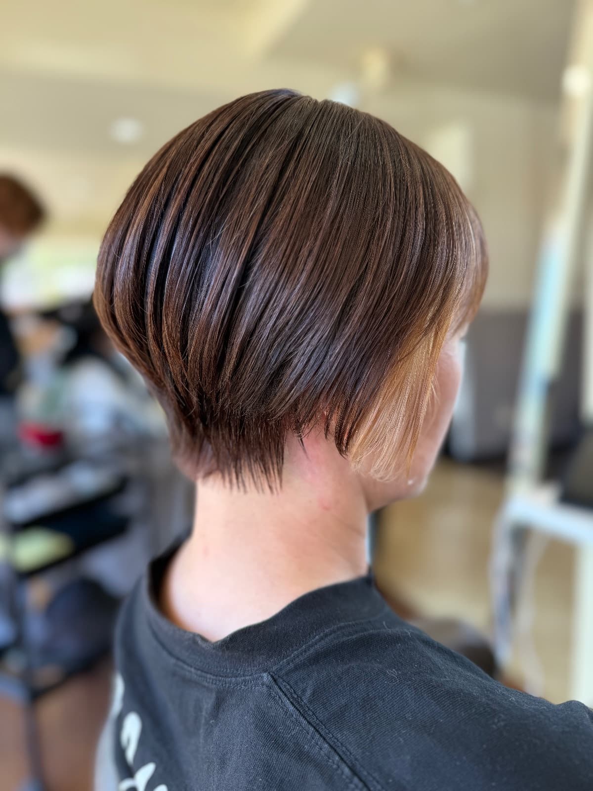 50代のイヤリングカラーと白髪ぼかし、どちらから始めるべき?|高知県香南市fleuramiの施術事例