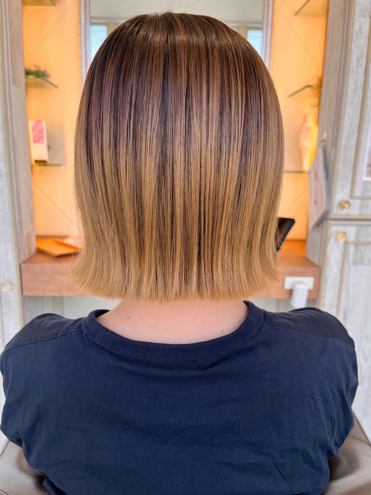 タッセルボブで叶えるグラデーションカラーの仕上がりとは|高知県高知市Riv. by fleuramiの40代向け施術事例