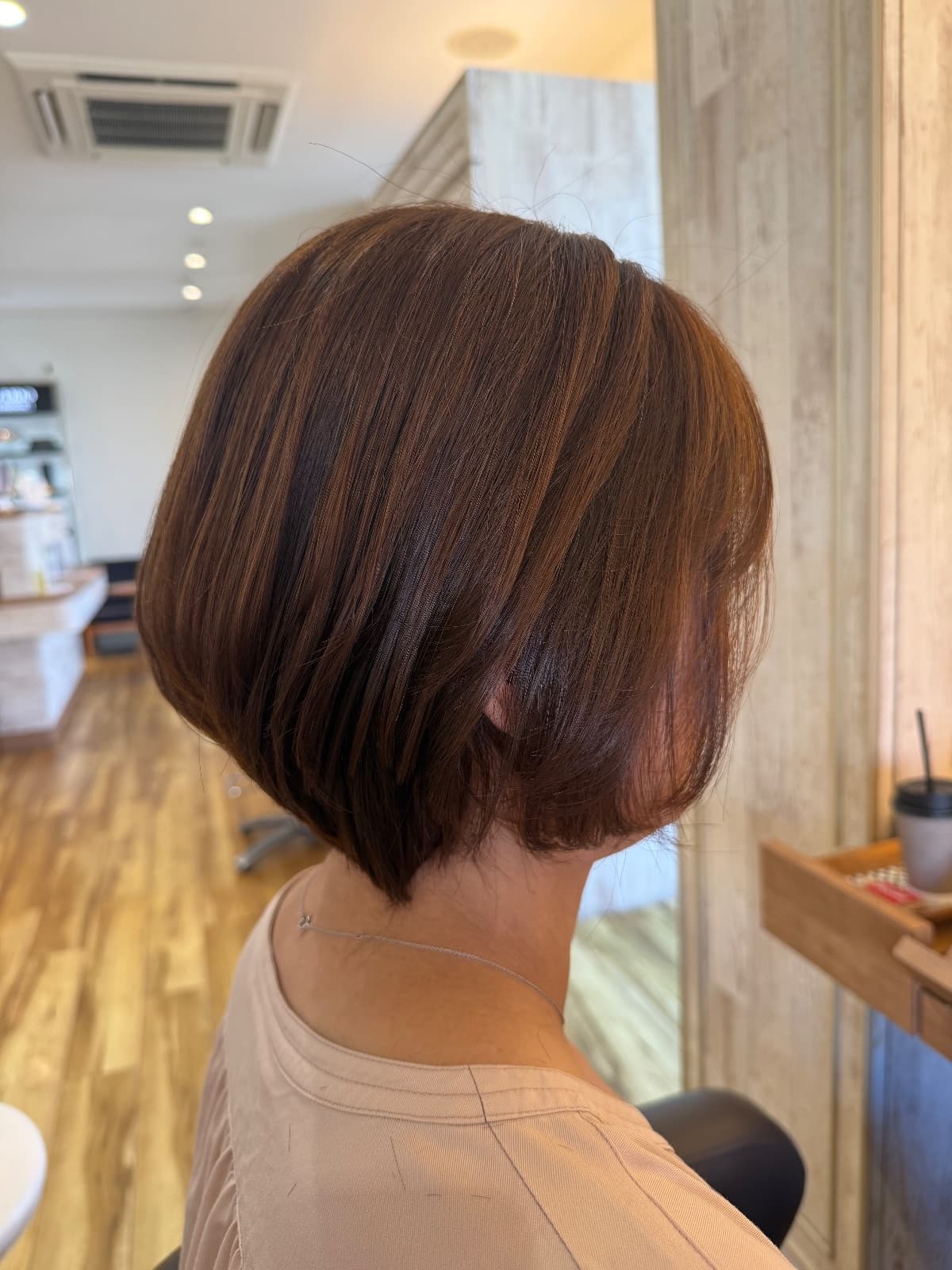 ショートボブのカットだけで髪のまとまりは変わる?高知市で仕上がりに差が出る理由|高知県高知市Riv. by fleuramiの施術事例